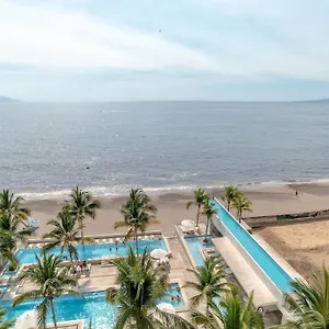  Apartment Harbor 9005 Beachfront 2bdr By Moikkarentals Mexico